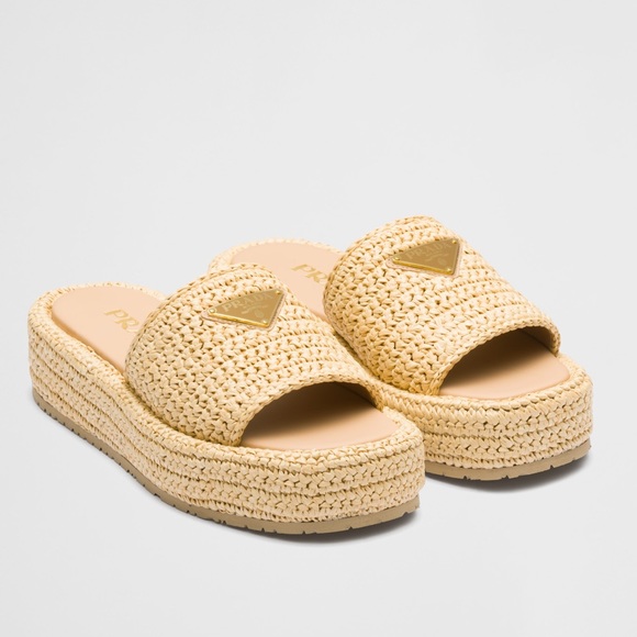 Like new Prada Crochet Raffia flatform slides $1,150 38 - Picture 3 of 15